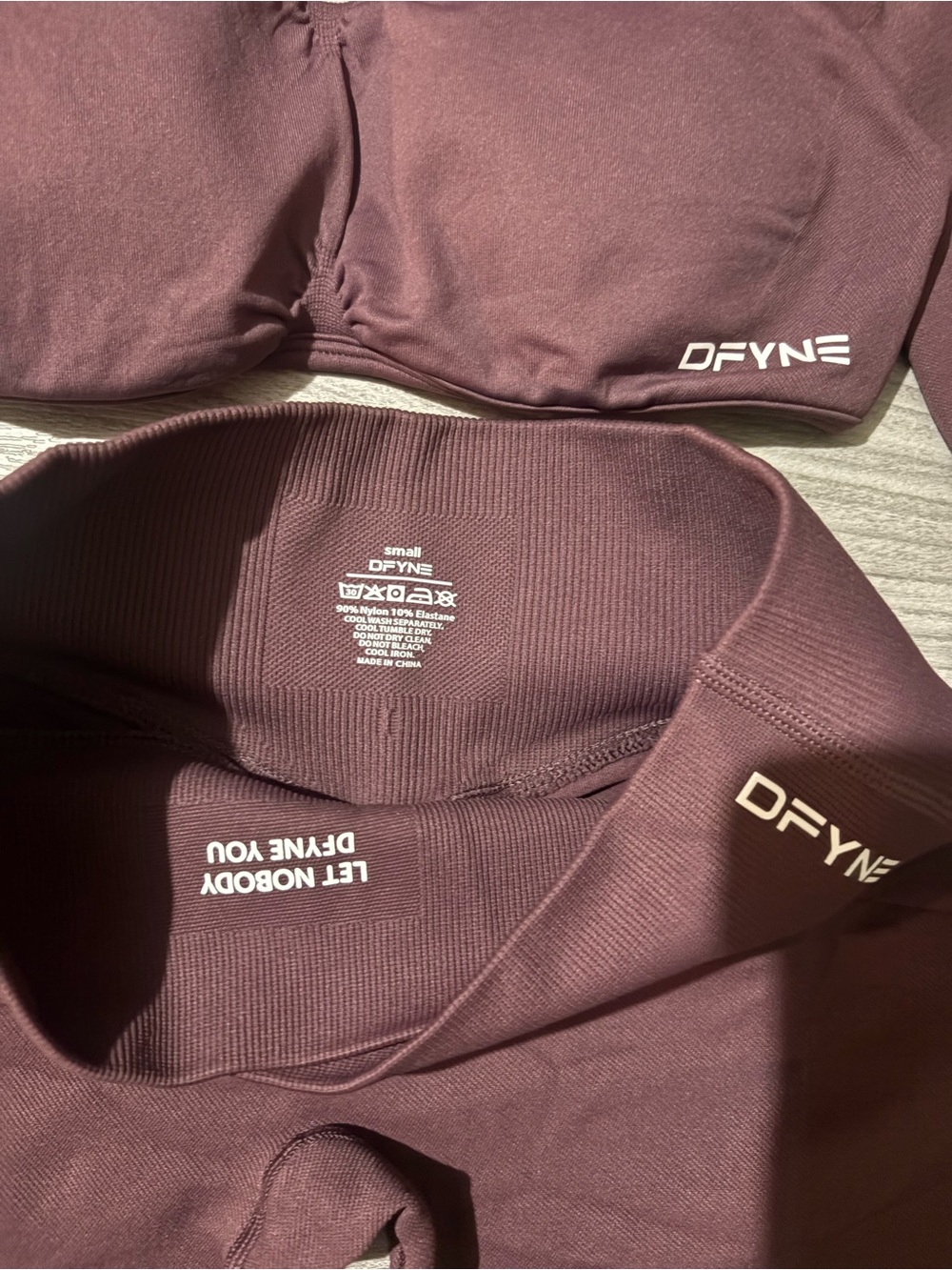 DFYNE VISION 3-Piece Set | Vision Sports Bra + Vision Shrug + Vision Shorts 4.5 - Picture 3 of 4